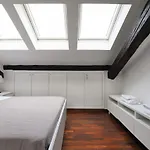 Elegant P.venezia Attic * Milánó